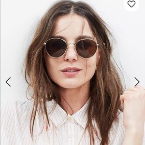 Madewell fest sunglasses with case